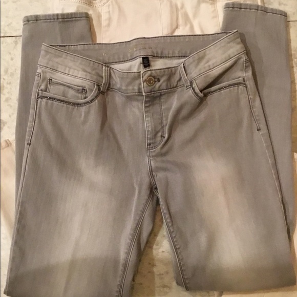 2 Pairs WHBM jeans “the Skinny“ size 6 Gray Cream - Picture 3 of 16